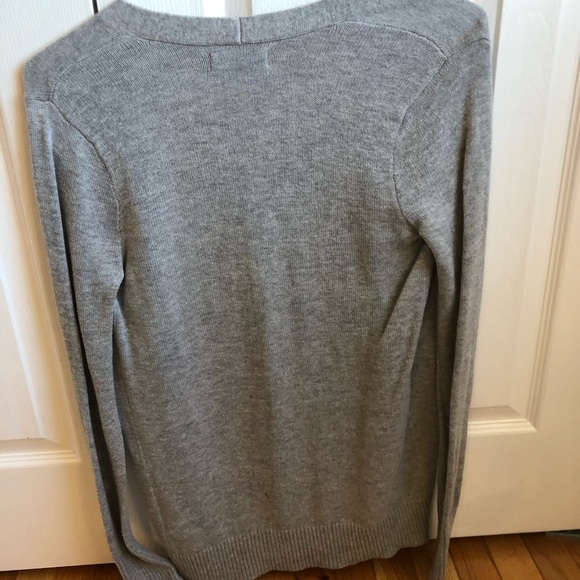 Hollister cardigan gray button up pockets size XS long sleeve - Picture 2 of 3